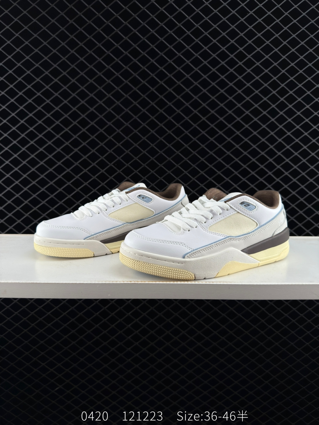 NIKE  JORDAN FLIGHT COURT